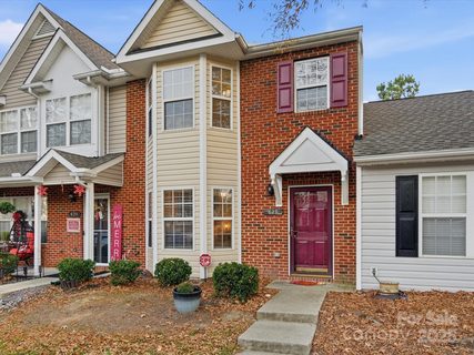 629 Gelderland Drive sold home in Arlington Downs, Matthews, NC