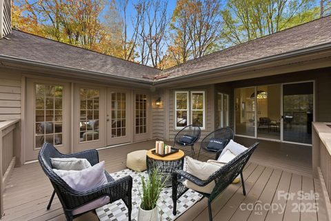 927 Longfield Circle