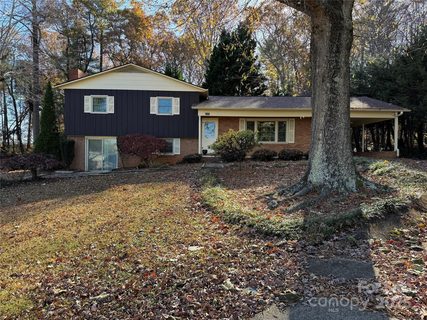 2665 Fairway Acres Circle sold home in Fairway Acres, Lenoir, NC