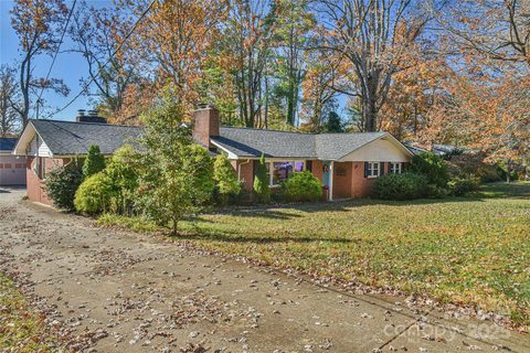 26 Bevlyn Drive sold home in Oak Forest, Asheville, NC