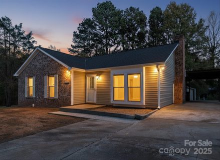 4926 Harri Ann Drive sold home in Hunters Creek, Charlotte, NC