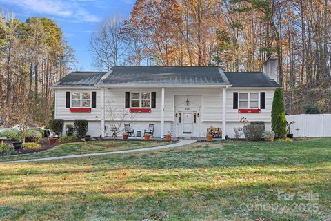 490 Se Woodend Drive