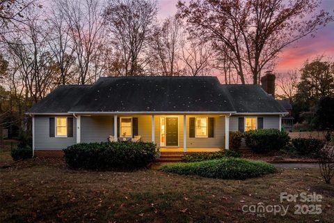 6515 Carmel Hills Drive sold home in Carmel Hills, Charlotte, NC