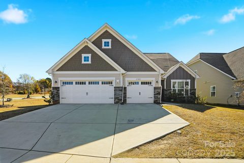 25005 Westwick Lane sold home in Northbrook, Huntersville, NC