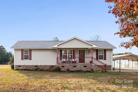 143 Flushing Drive sold home in Whipoorwill Estates, York, SC