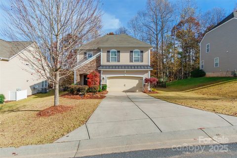 4013 Bridgepoint Drive sold home in Lakebridge, Fort Mill, SC