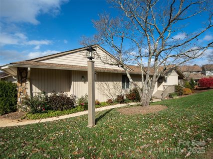 112 Clubwood Court