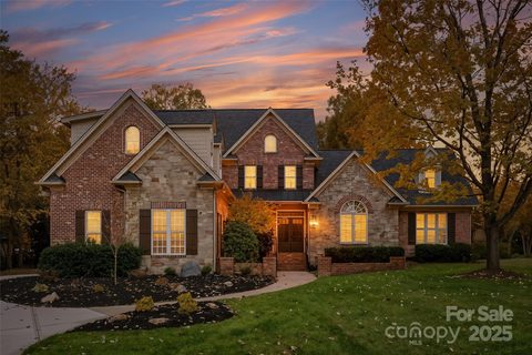 6412 Robin Hollow Drive sold home in Ellington Farm, Mint Hill, NC
