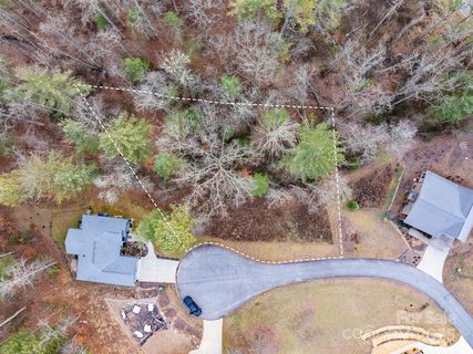 62 Crystal Cove Drive active lot in Crystal Cove, Hendersonville, NC
