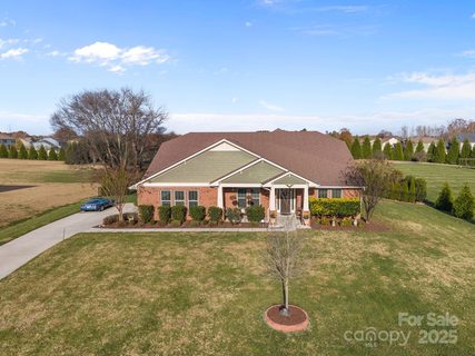 317 Candella Drive sold home in Candella, Matthews, NC
