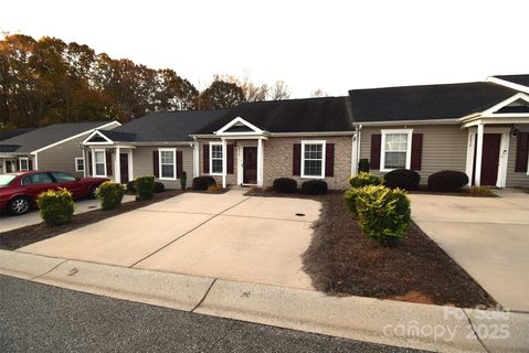 2056 Pin Oak Place sold townhome in Cramerton Oaks, Cramerton, NC