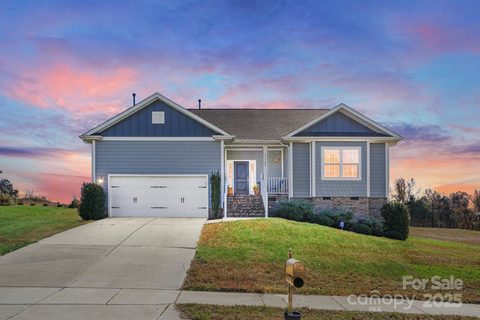 11788 Glenwood Drive sold home in The Villages At Red Bridge, Locust, NC