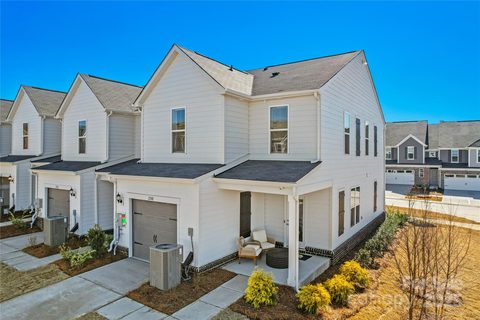 2114 Cobble Court