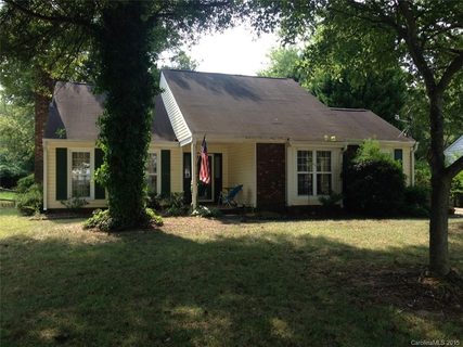 10624 Four Mile Creek Road sold home in Southbury, Charlotte, NC