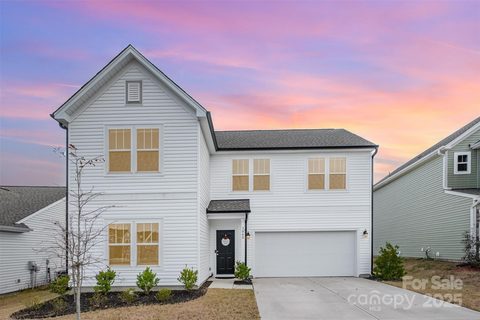 3048 Pinehills Way sold home in Arbordale, Mount Holly, NC