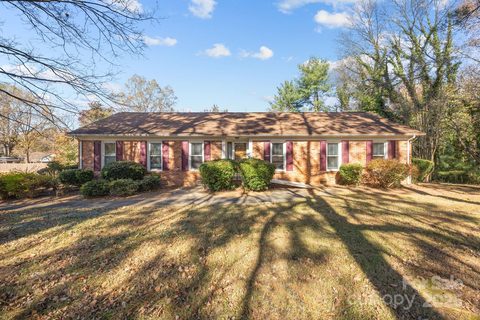 4423 Bob White Court sold home in Rolling Acres, Charlotte, NC