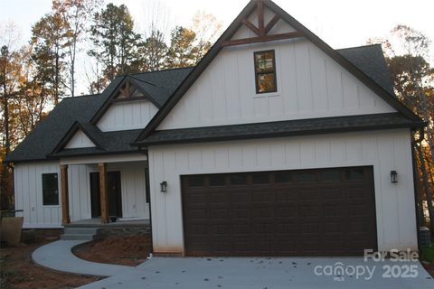 105 Sunset View Lane sold home in Spring Shore, Statesville, NC