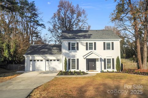 2600 Briar Ridge Drive sold home in Greenbriar, Charlotte, NC