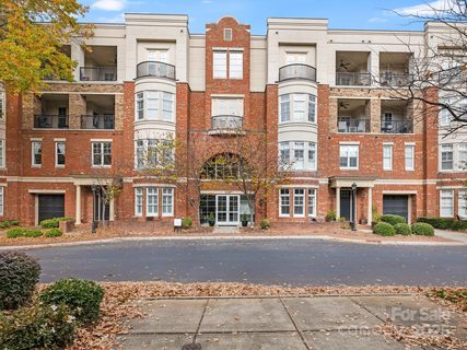 6785 Louisburg Square Lane sold condo in Louisburg Square, Charlotte, NC