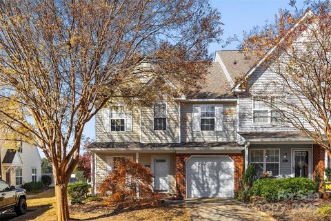 809 Rock Lake Glen