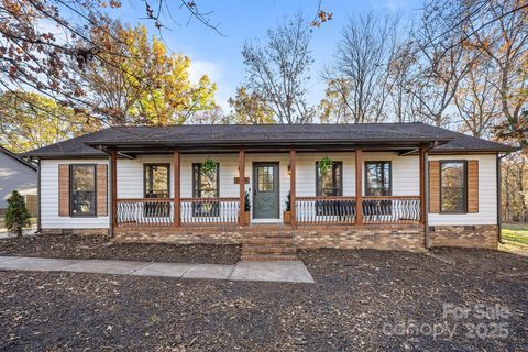 11018 Painted Tree Road sold home in Innisfree, Charlotte, NC