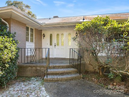 110 Yardley Court sold home in Crooked Creek, Hendersonville, NC