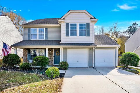 725 Lynville Lane sold home in Village Green At Wellsbrook, Rock Hill, SC