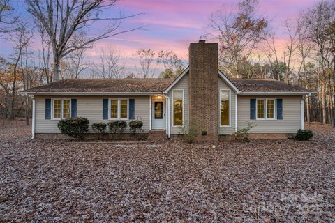 2704 Leisure Drive sold home in Mineral Springs, Waxhaw, NC