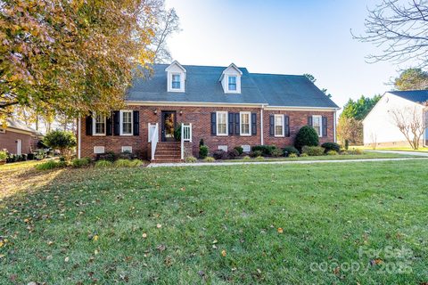 621 Peace Haven Road sold home in Dakota Woods, Kannapolis, NC