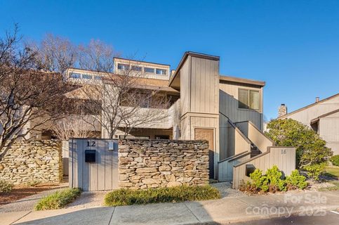 16 Lakemoor Lane sold condo in Lakemoor Village, Hendersonville, NC