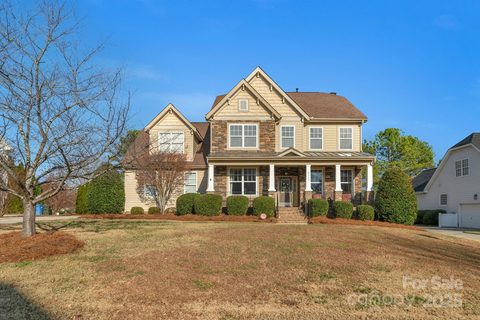 6720 Old Persimmon Drive sold home in Olde Sycamore, Charlotte, NC