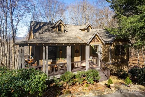 126 Mossycup Court active home in Bear Lake Reserve, Tuckasegee, NC