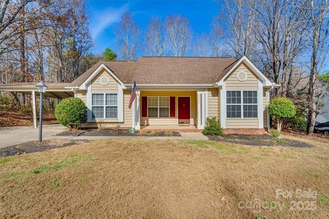 7111 Hunters Bluff Drive sold home in Hunters Bluff, Denver, NC