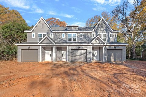 3140 Dublin Road active home in Ashley Park, Charlotte, NC