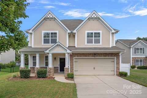2079 Lakebridge Drive sold home in Lakebridge, Fort Mill, SC
