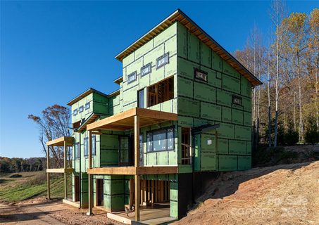 611 Storybook Villas Trail active home in Reynolds Mountain Villas, Asheville, NC