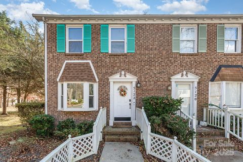 5122 Fair Wind Lane