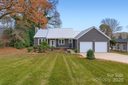 318 Queens Cove Road sold home in Mooresville, SC