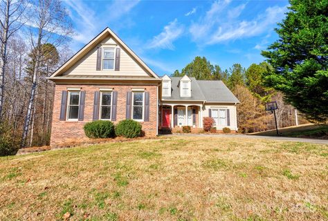 1303 Moonshadow Lane sold home in Grey Fox Forest, Shelby, NC