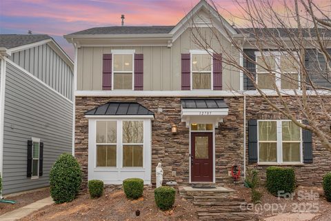 12705 Glowing Peak Road sold townhome in Bryton Square, Huntersville, NC