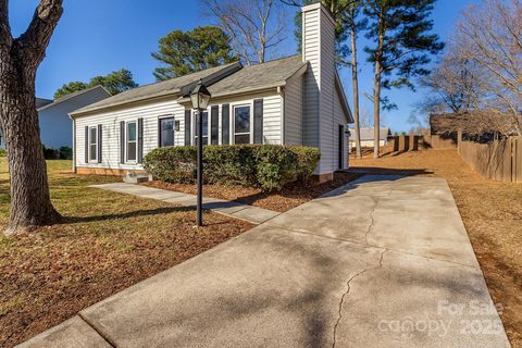 2334 Snow Creek Lane sold home in Olde Whitehall, Charlotte, NC