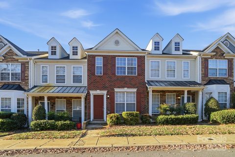 4944 Kotlik Drive active townhome in Prosperity Place, Charlotte, NC