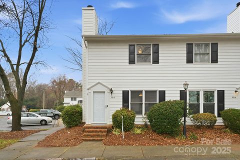 Homes in Oakdale Place, Charlotte