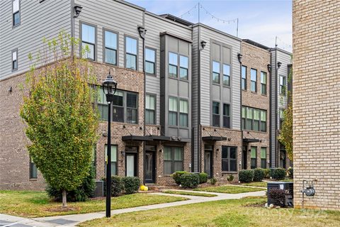 147 Music Hall Way sold home in Tremont Square, Charlotte, NC