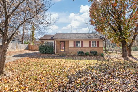 5703 Hillcrest Circle sold home in Hemby Acres, Indian Trail, NC