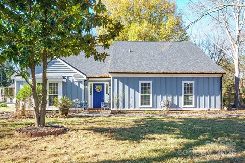 4731 Carberry Court sold home in Wessex Square, Charlotte, NC