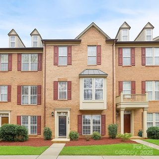 216 W Bland Street sold townhome in The Block At Church Street, Charlotte, NC