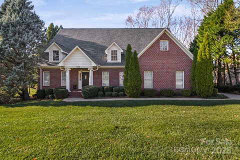 3015 Hamptonbrook Drive sold home in Northampton, Gastonia, NC