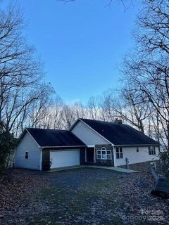 194 Ridgeview Drive active home in Forest Run, Whittier, NC