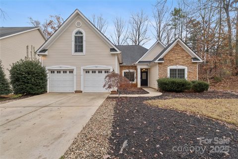 312 Albany Street sold home in Chadwyck At Regent Park, Fort Mill, SC